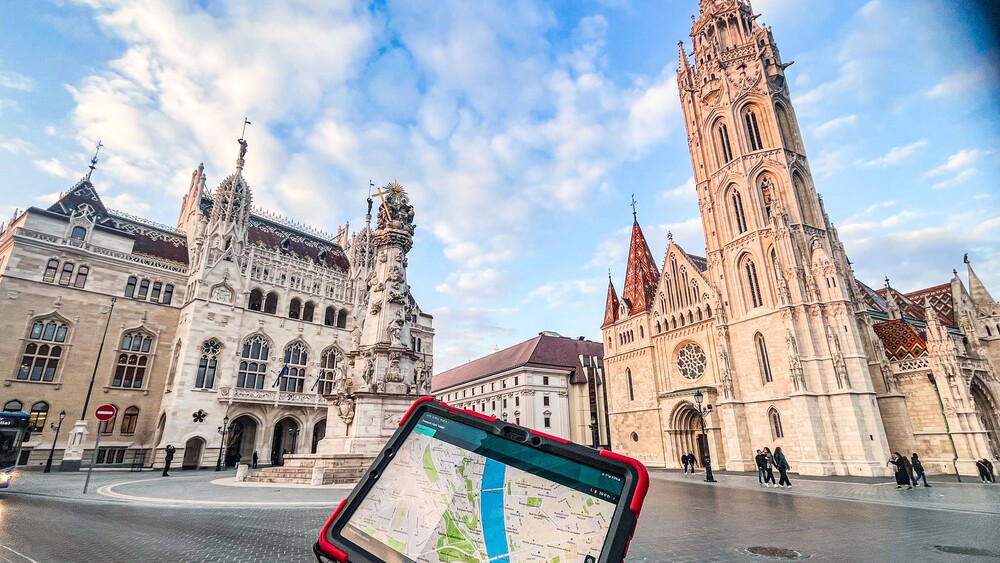 Strategické partnerství VR Tours Budapest a Z-AGENCY: Nová éra teambuildingu v Maďarsku